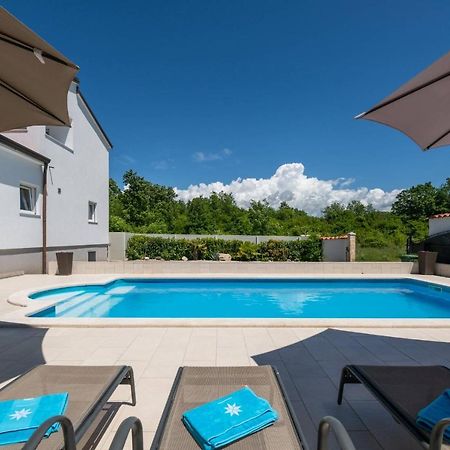 Villa Ellen Sophie Vrznaveri Bagian luar foto